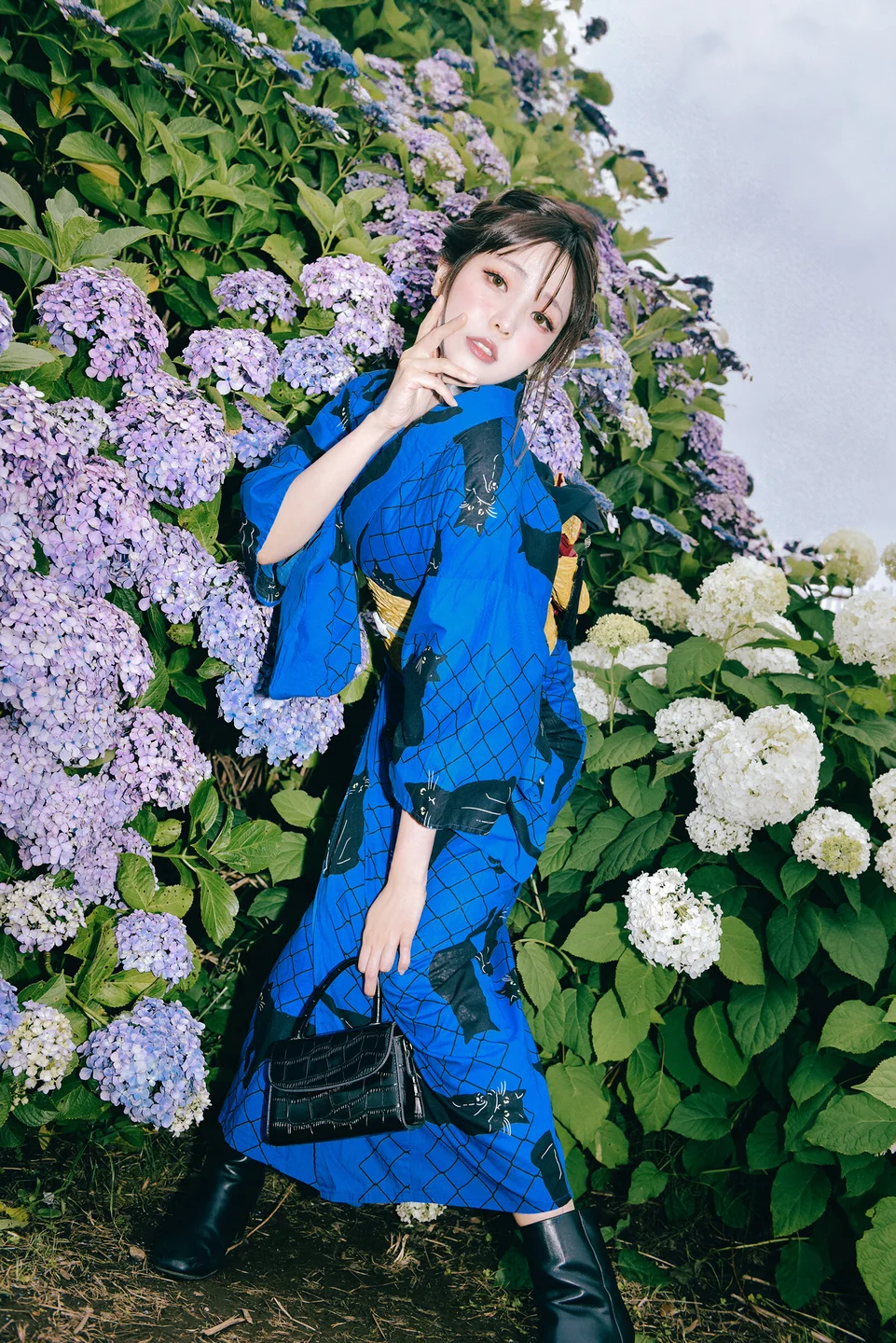 ElyEE子 - Rainy Season Black Cat [38P,4V-93MB]